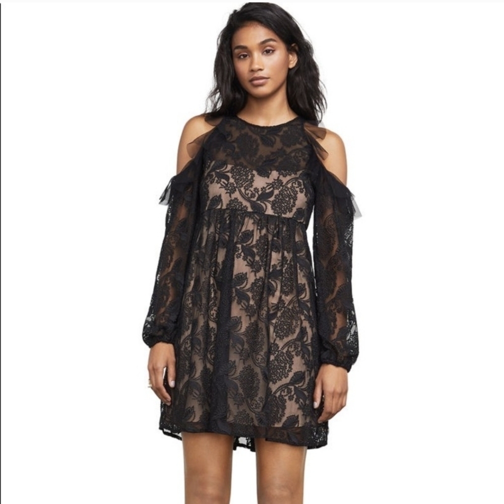 BCBG Black Floral Lace Embroidered Ruffle Cold Shoulder Mini Dress LG Cocktail